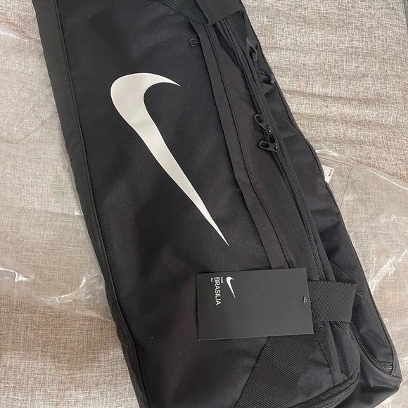 nike brasilia duffel bag 81L LARGE training travel bag - Picture 2 of 6